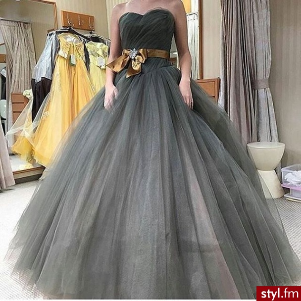 Wieczorowe Sukienki Moda