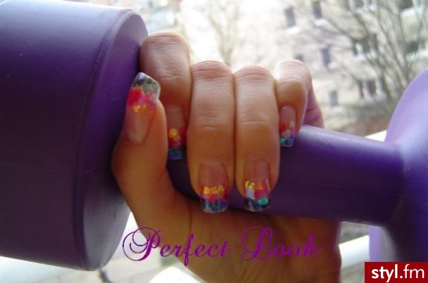 Autor: Iskierka hologramy. Autor: <b>Iskierka</b><br /> - Paznokcie