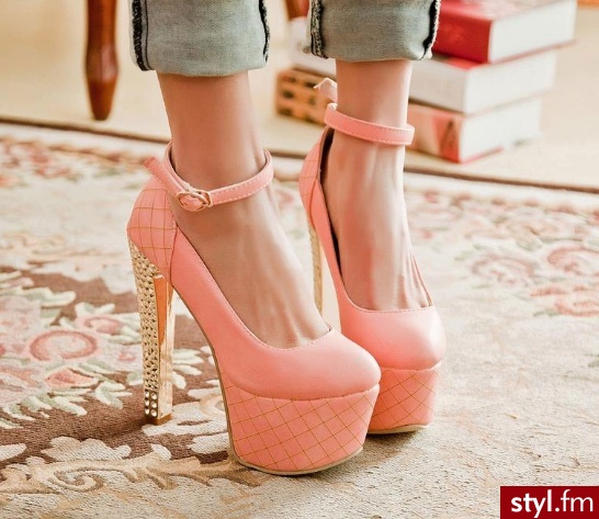Szpilki Buty Moda