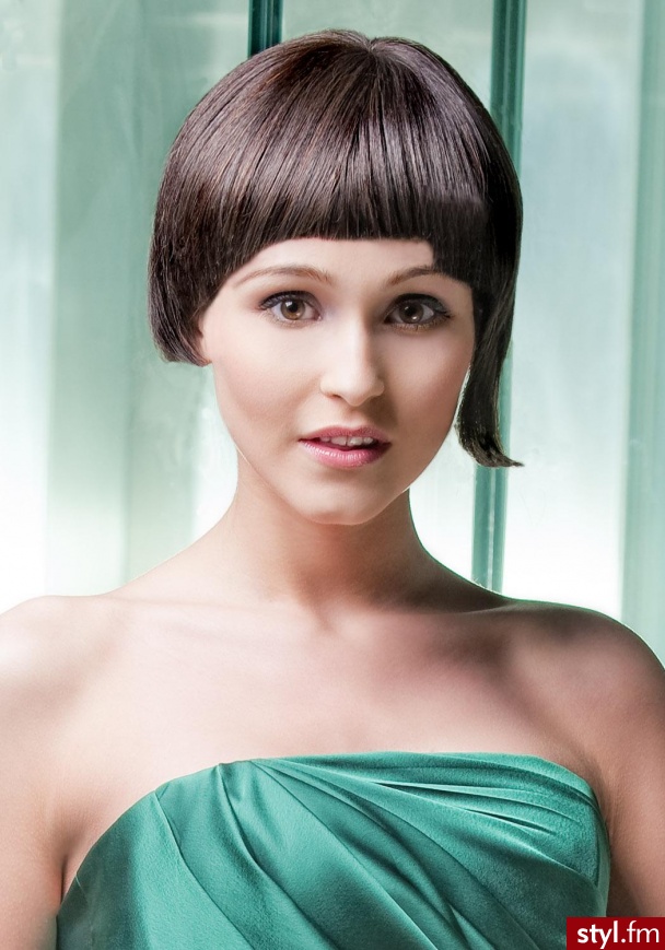 Średnie Fryzury