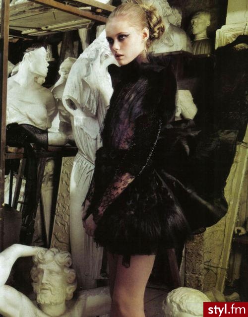 Sukienki Moda