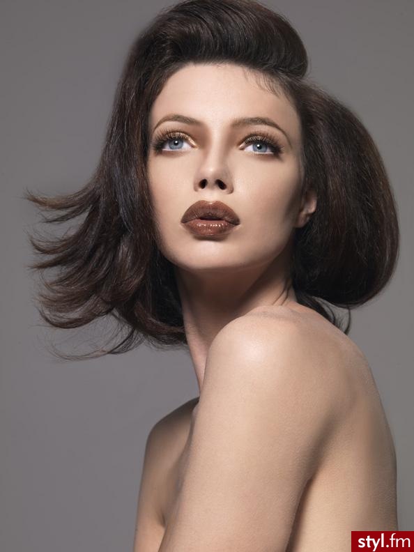 Średnie Fryzury