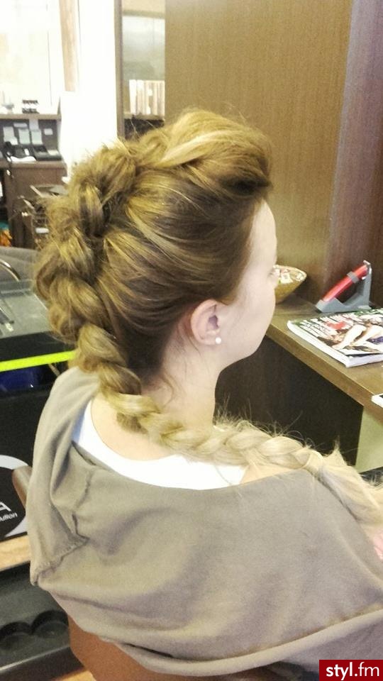 http://forhairsobieski.pl/ SOMBRE OLAPLEX WARSZAWA DOBRY FRYZJER - Średnie Fryzury