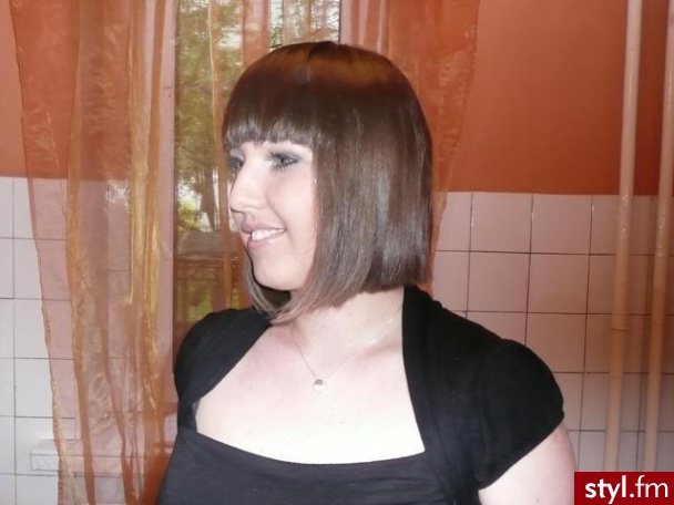 Średnie Fryzury
