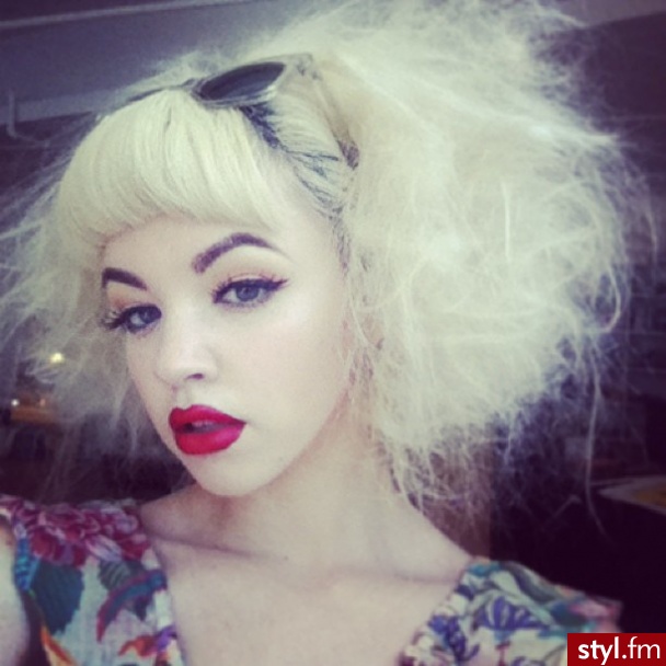 Blond Punk Rock Alternatywne Średnie Fryzury