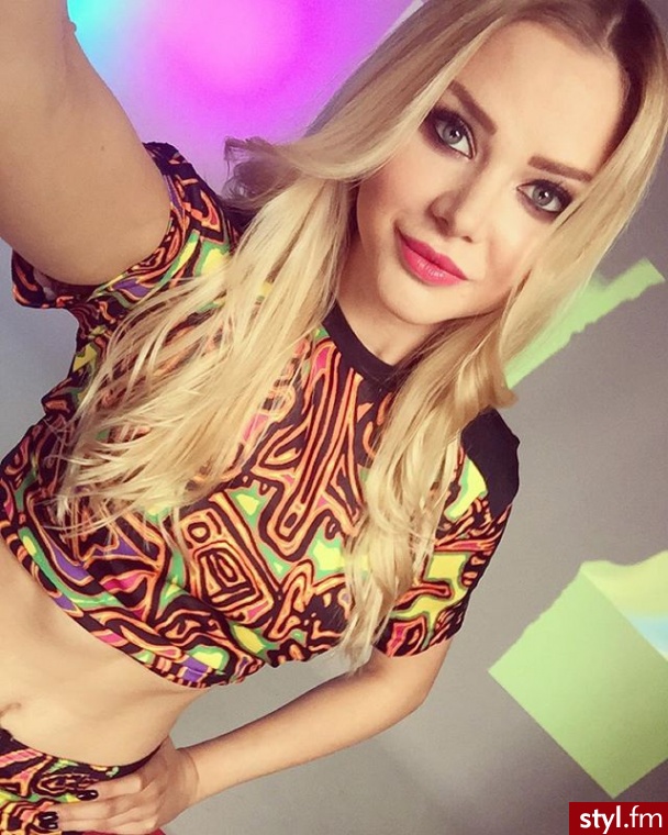 Blond Rozpuszczone Kręcone Na co dzień Długie Fryzury