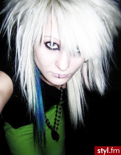 EMO Alternatywne Średnie Fryzury