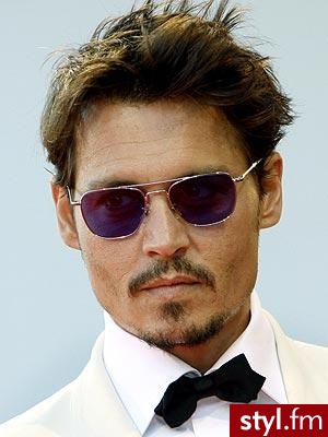 Johnny Depp - Średnie Męskie Fryzury
