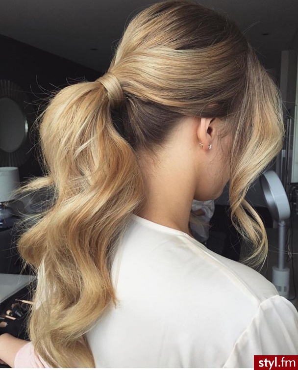 Blond Upięcie Kręcone Na co dzień Długie Fryzury