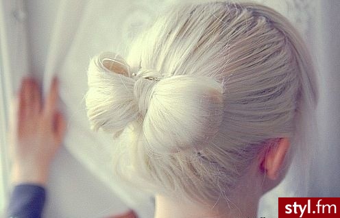 Blond Upięcie Proste Na co dzień Średnie Fryzury