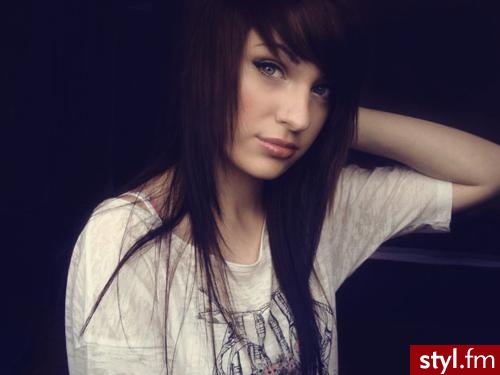 Średnie Fryzury