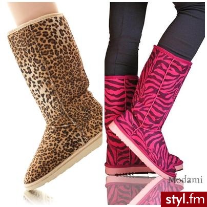 Pomóżcie mi wybrać ! : ) podobaja mi sie obydwie pary , mojemu chłopakowi nie podobaja sie te różowe . A mi natomiast bardzo ;) uwielbiam motywy zwierzece ;) - Pozostałe Buty Moda