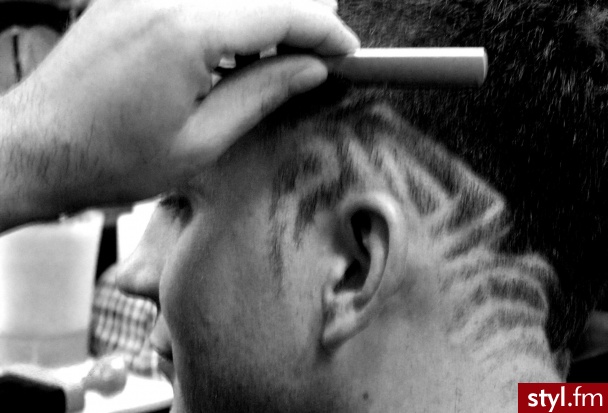 hair tattoo - Punk Rock Alternatywne Średnie Fryzury