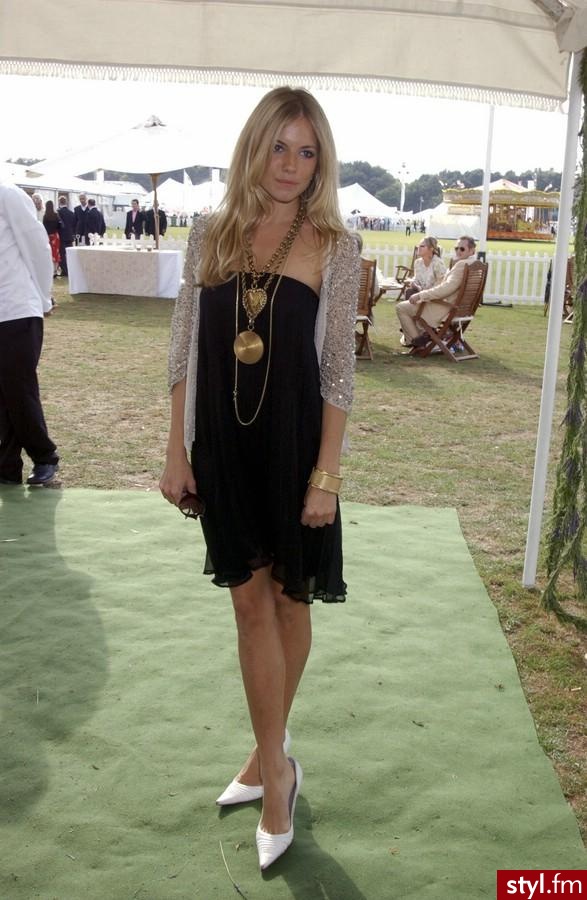 Sienna Miller :) - Pozostałe Ciuchy Moda