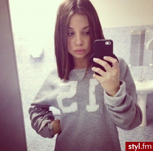 Średnie Fryzury