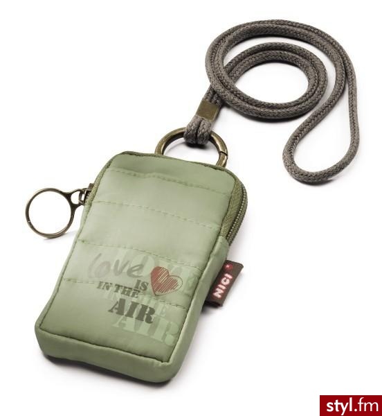 Etui na telefon lub MP3 małpka Lou w kolorze zielono-brązowym. Wymiary: 11×6 cm. Od firmy Nici Cena 26 zł ;] - Misz-masz