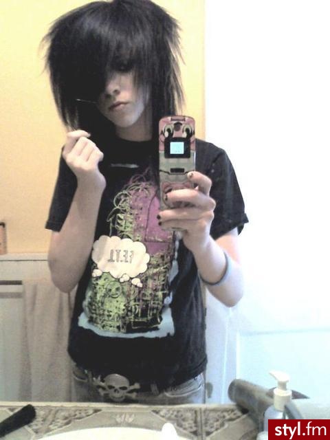 To nie mój fryz i nie moje foto! - EMO Alternatywne Średnie Fryzury