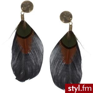 ASOS Two Tone Feather Drop Earrings with Disc Stud Detail - Polyvore. Pobrano ze strony: http://www.polyvore.com/asos_two_tone_feather_drop/thing?id=29595676#1298827490164 - Pozostałe Dodatki Moda