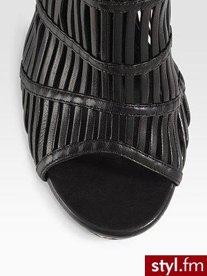 buty. Alexander McQueen
$1,375.00 - Pozostałe Buty Moda