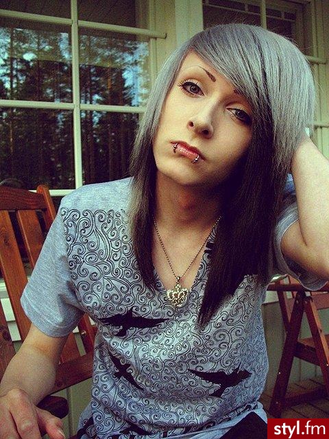 To nie mój fryz i nie moje foto! - EMO Alternatywne Średnie Fryzury