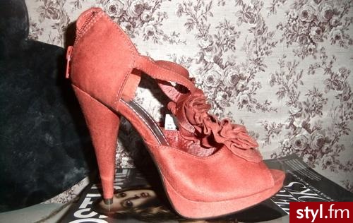 Pozostałe Buty Moda