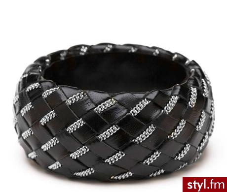 Wiązanka skóry i srebrnego łańcuszka stworzyła tę bronsoletke firmy CCSkye - 176$ - Pozostałe Dodatki Moda