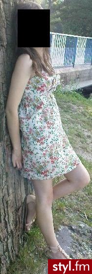 Sukienka w kwiatuszki - Dzienne Sukienki Moda