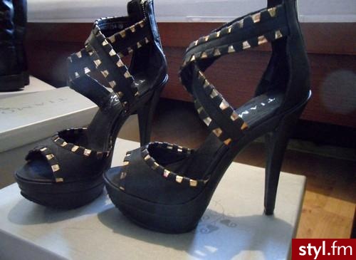 Pozostałe Buty Moda