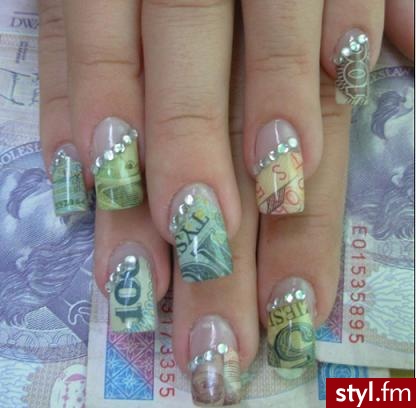 Money - Paznokcie