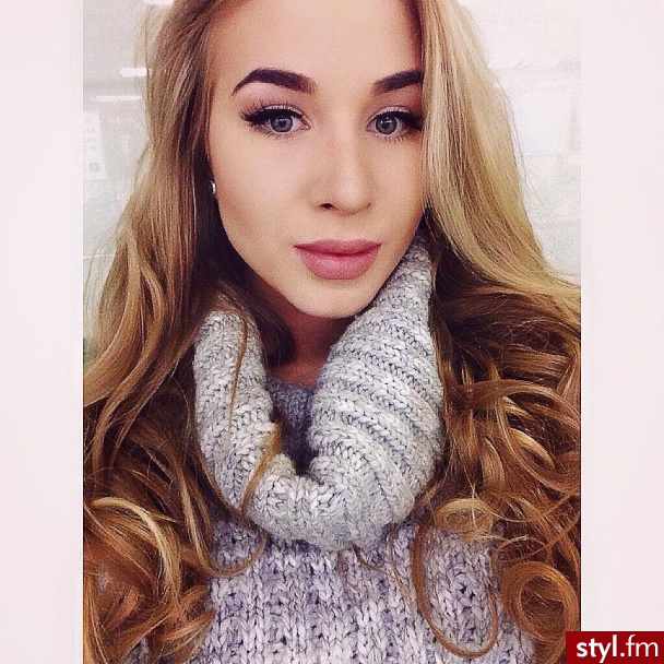 Blond Rozpuszczone Kręcone Na co dzień Długie Fryzury