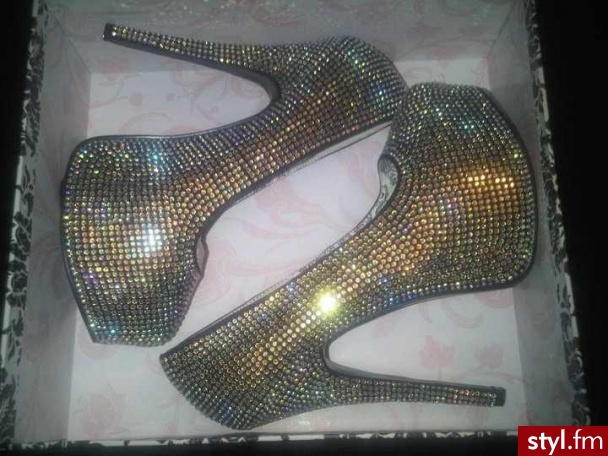 Szpilki Buty Moda