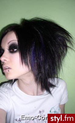 Widzisz różnice pomiędzy normalnością a byciem EMO ? - EMO Alternatywne Średnie Fryzury