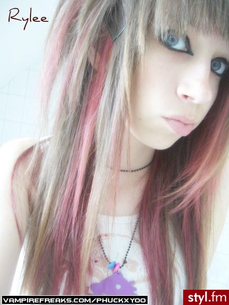 EMO Alternatywne Średnie Fryzury