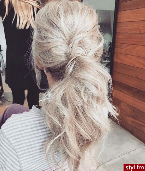 Blond Upięcie Kręcone Na co dzień Długie Fryzury