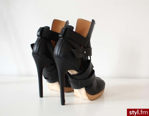 Pozostałe Buty Moda