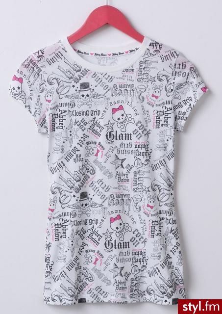 Ta bluzka jest znakomita.Ma extra kolory.I każda z dziewczyn by ja na 100% założyła by. - Pozostałe Ciuchy Moda