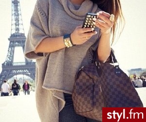 Swetry Ciuchy Moda