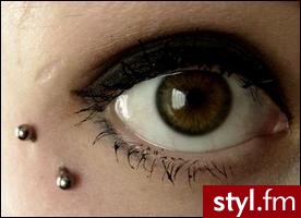 Oczko. Anti eyebrow - Modyfikacje ciała