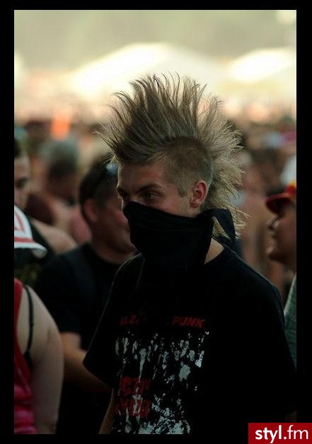 .... enjoy - Punk Rock Alternatywne Średnie Fryzury