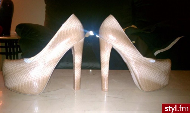 Szpilki Buty Moda