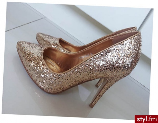 Szpilki Buty Moda