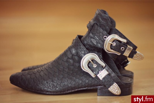 Pozostałe Buty Moda