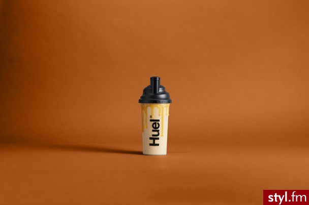 Huel dodał dziś do swojej linii Black Edition nowy pyszny smak, oferując jeszcze większy wybór dla tych, którzy chcą ułatwić sobie zdrowe odżywianie.
Teraz Black Edition jest dostępne w przyjemnie słodkim i aksamitnym smaku Słonego karmelu. Mniam! - Kuchnia