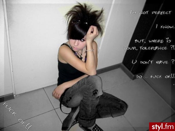 . - EMO Alternatywne Średnie Fryzury