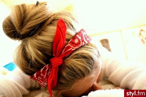 Blond Upięcie Proste Na co dzień Średnie Fryzury