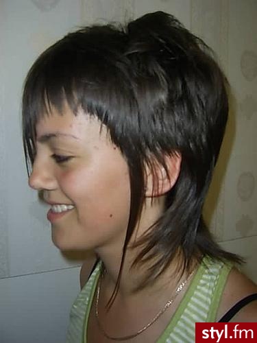 Średnie Fryzury