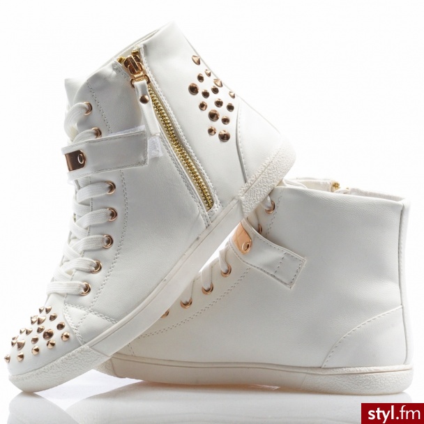 które wybraćjQuery17209119821591302752_1363072132885
http://extra-look.blogspot.com/ - Trampki Buty Moda