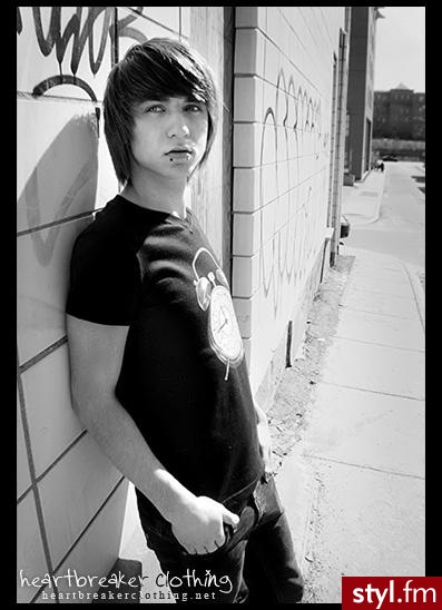 Alex Evans <3 - EMO Alternatywne Średnie Fryzury