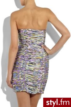 sukienka. €1,185  Matthew Williamson  
Jeżeli już jest proszę o link - Pozostałe Ciuchy Moda
