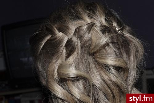 Blond Upięcie Kręcone Na co dzień Średnie Fryzury